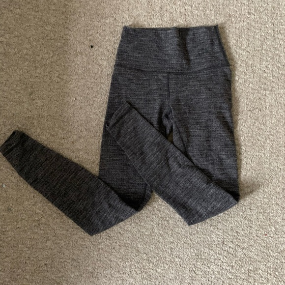 Lululemon Wunder Under Grey and White leggings - Picture 2 of 2